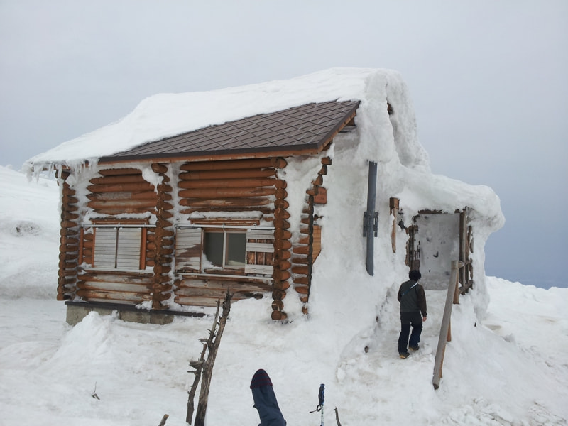大岳ヒュッテ
