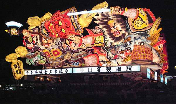青森市のねぶた祭